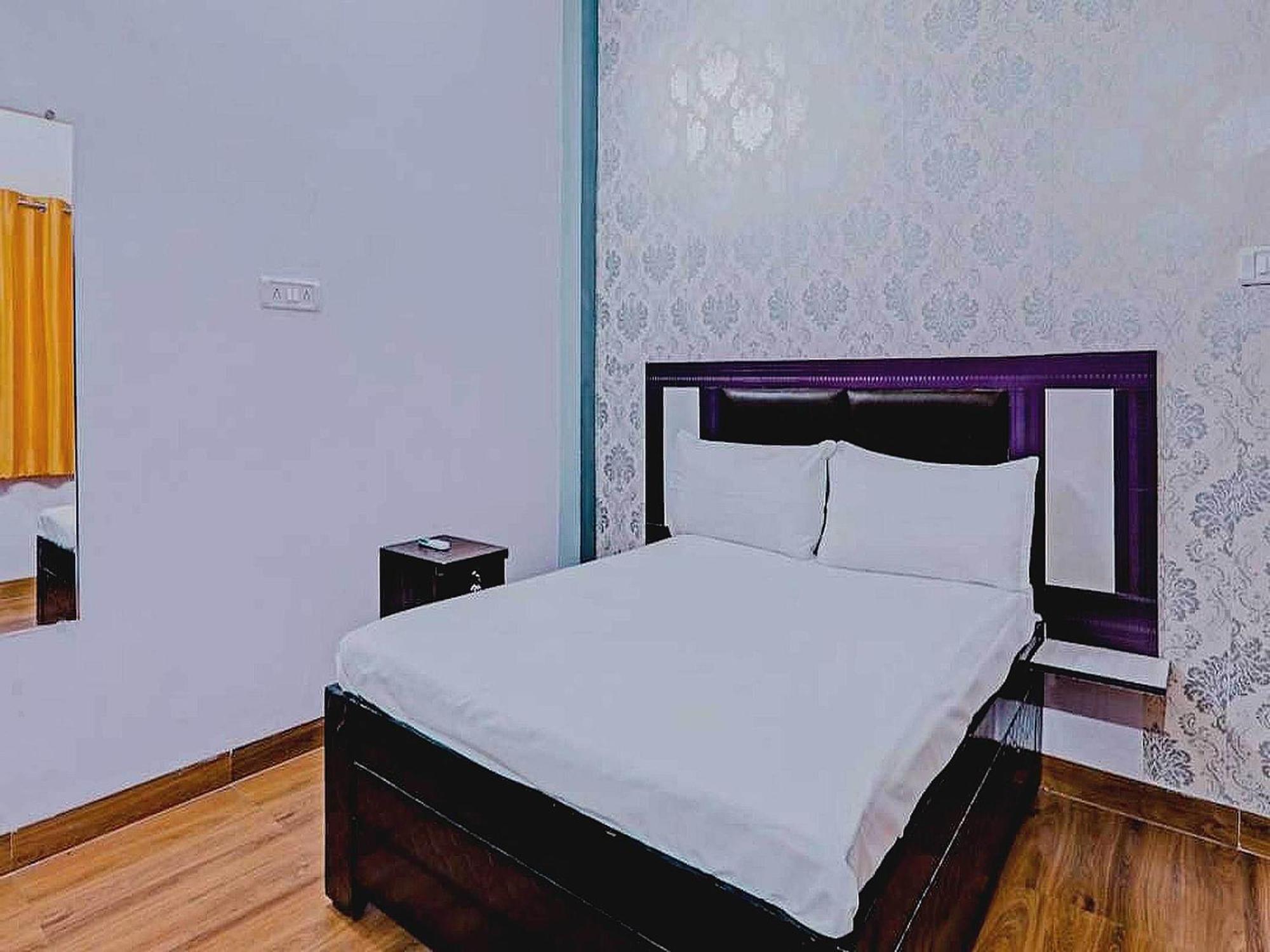 Hotel O Rr Palace Lucknow Eksteriør bilde